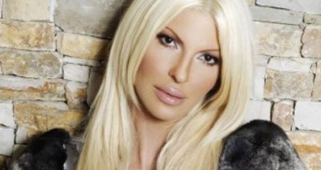 Jelena Karleuša zbog Sarajevo Film Festivala kupuje haljinu u Milanu