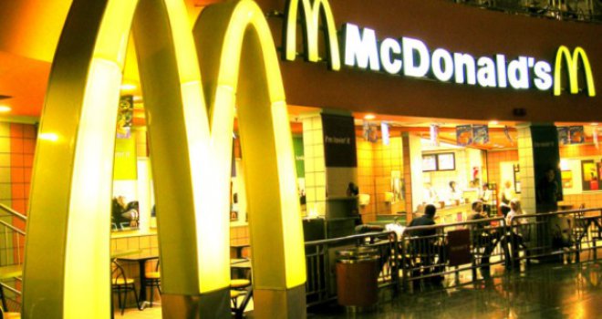 Dobila 800.000 dolara odštete zbog onoga što joj se dogodilo u McDonald’su kada je kupila 'Chicken McNugget' 