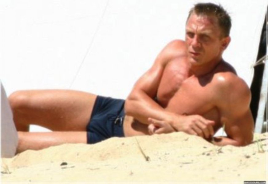 Daniel Craig