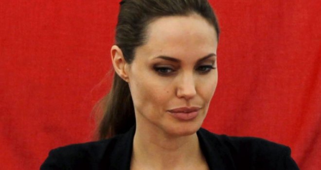 I ona je obična žena: Pogledajte kako Angelina Jolie izgleda bez šminke