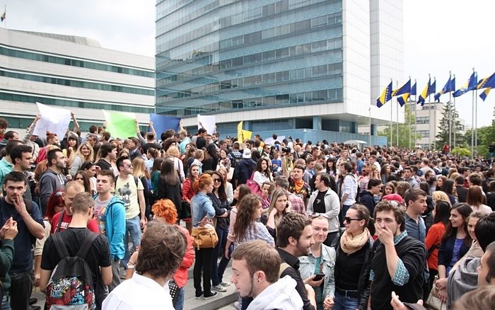 proteti studenata nova