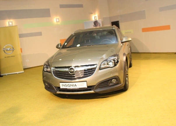 Opel Insignia Country Tourer 