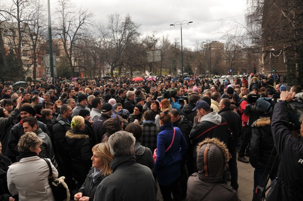 protesti ispred predsjedništva bih/ foto: AA