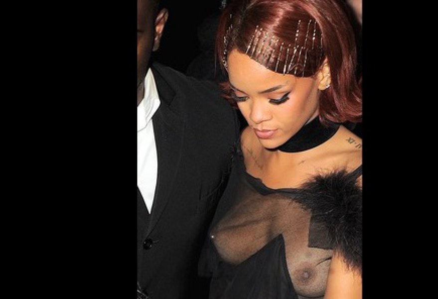 rihanna-2