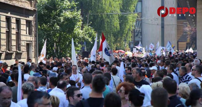 Iz Sindikata opet oštro: Nije problem u visini nameta, već u izostanku želje da poslodavci podijele bar dio profita! 