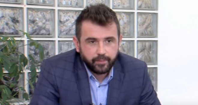 Dennis Gratz otvoreno: Nisam više mogao da šutim... Zašto sam podnio neopozivu ostavku na sve funkcije u Našoj stranci? 