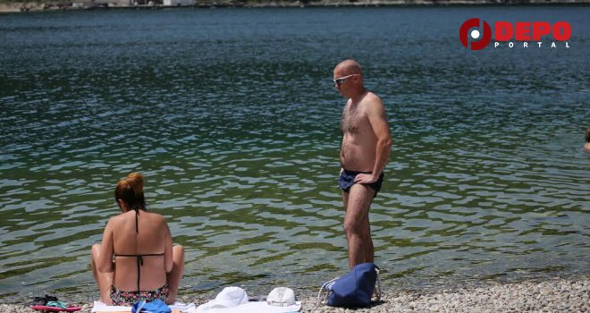 Kupači, oprez: Na plaži u Neumu ostali bez novaca, bankovnih kartica i mobitela