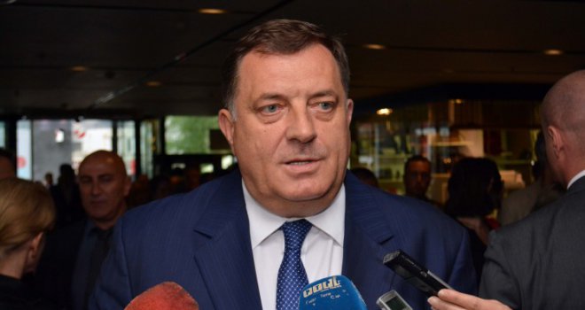 Dodik u zanosu: Ne želim da se odreknem snova da Republika Srpska i Srbija budu jedno!