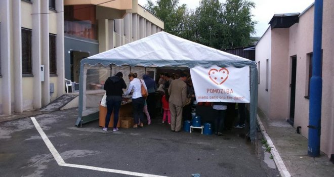 Udruženje Pomozi.ba  sutra organizuje Humanitarni bazar