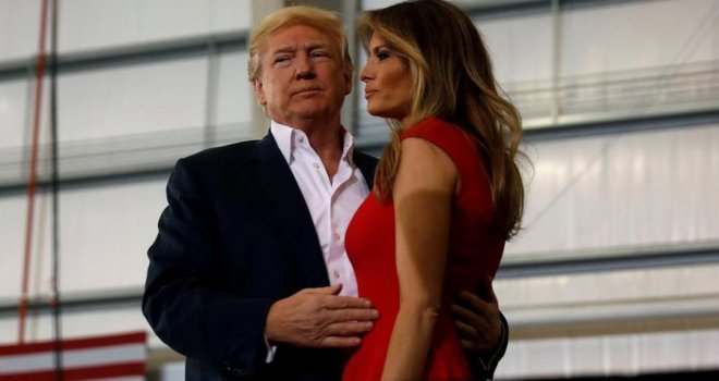 Kako su se 'zaljubili' Donald i Melanija: 'Zaboravite nju, ko je ova slijeva?'