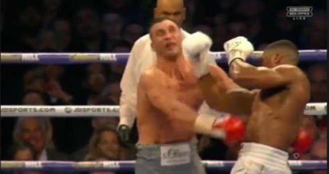 Trenuci u kojima je pao Vladimir Kličko:  Anthony Joshua osvojio naslov svjetskog prvaka u teškoj kategoriji 