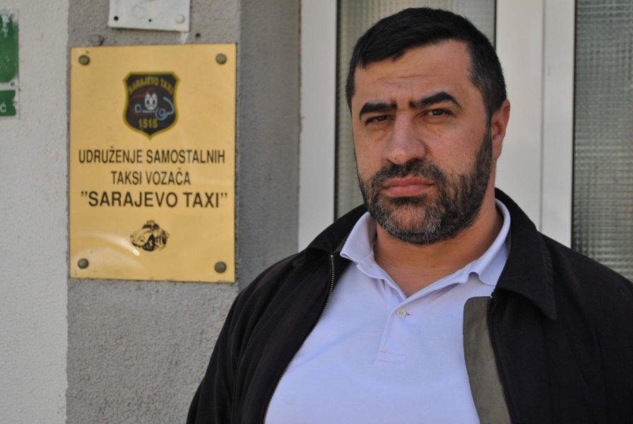 enver-suljagic-sarajevo-taxi