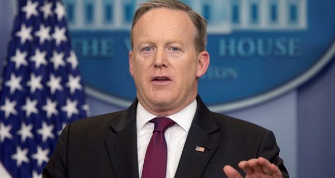 Portparol Bijele kuće Sean Spicer podnio ostavku: Mediji ga ismijavali od samog početka, evo zbog čega