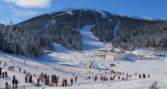 Šta nam donose naredni dani i vikend: Utoplite se jer temperature padaju, a stiže i snijeg...