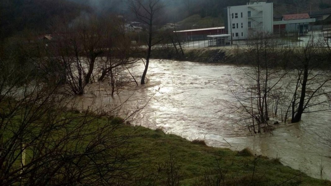 rijeka-bosna-visoko-nabujala