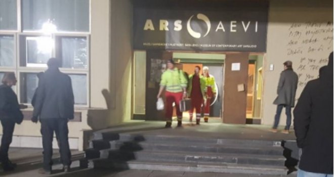 Sarajevski pedijatar preminuo na otvorenju izložbe posvećene Anuru Hadžiomerspahiću