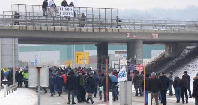 Bivši borci su fizički i verbalno napali novinare BHRT-a! Zahtijevamo istragu i kažnjavanje!