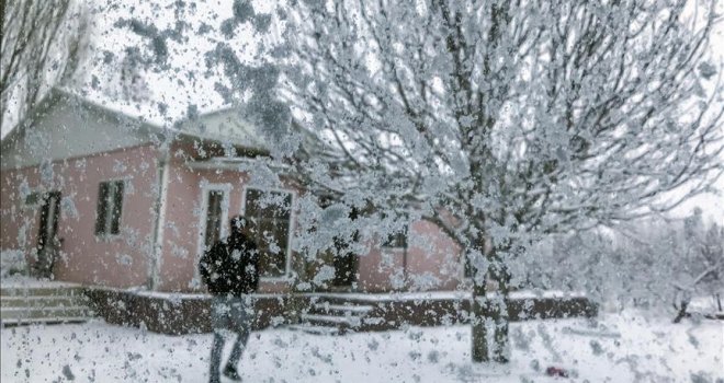 Ovaj snijeg je tek uvertira: Narednih dana još padavina, a temperature se spuštaju do minus 13!