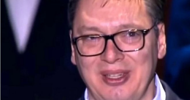 Vučić se rasplakao tokom govora: 'Drugi ne žele srpsku ispruženu ruku, već našu pognutu glavu'