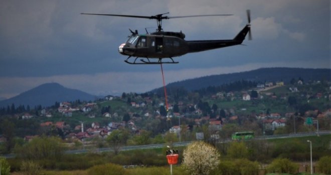 Požar na Visočici i dalje bukti, širi se zbog vjetra, zahvaćena visoka borova i bukova šuma na nepristupačnom terenu