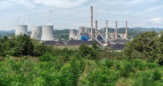 Eksplozija u krugu Termoelektrane Tuzla, povrijeđeni radnik prevezen na UKC