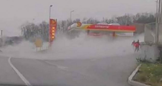 Rekonstrukcija eksplozije na benzinskoj pumpi: Stakla su počela da se lede, radnici su ostali zarobljeni...