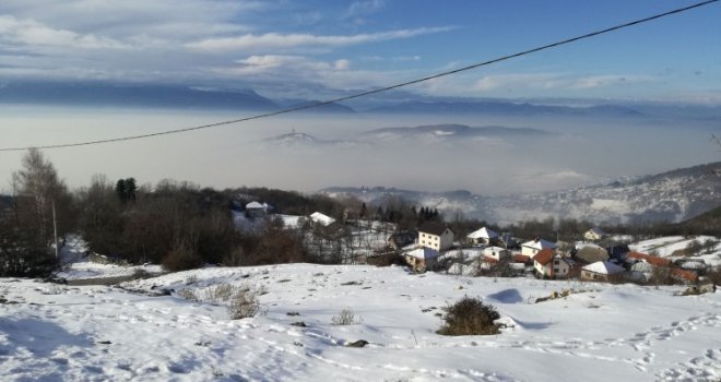 Sarajlije se guše, kao i svake godine: Evo kako izgleda pogled s visine na zagađeni grad