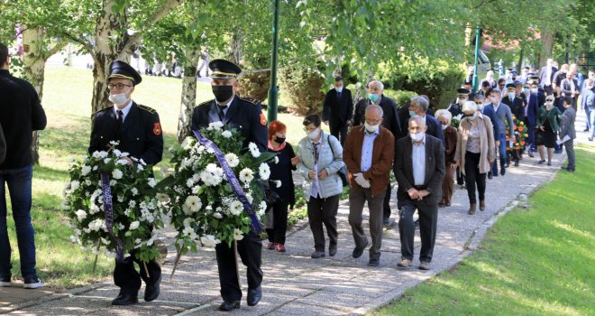 Uhapšen Tuzlak koji je veličao ratne zločince Mladića i Đukića