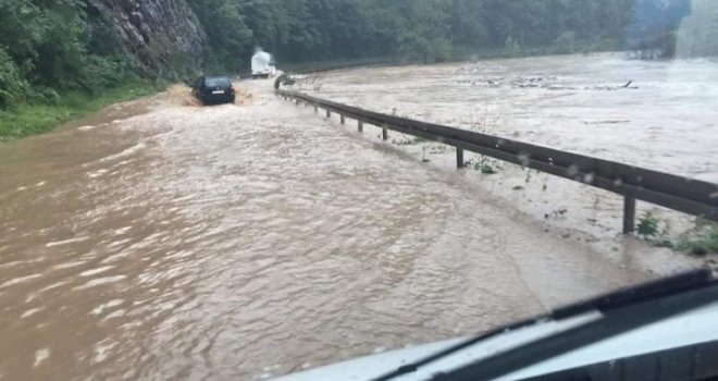 Gdje su završile stotine miliona eura? Nove poplave u BiH dokaz da su se donacije trošile nenamjenski