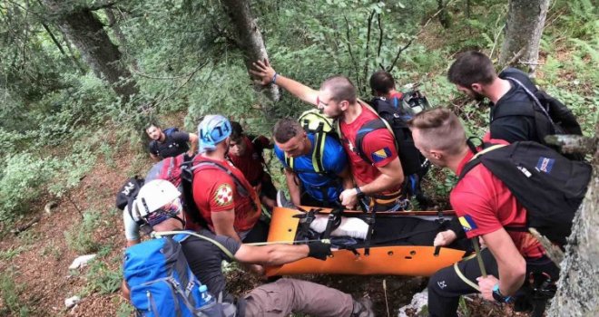 Satima je izvlačili sa Plješevice: Žena se polomila na nepristupačnom terenu, nedjeljni izlet pretvorio se u moru