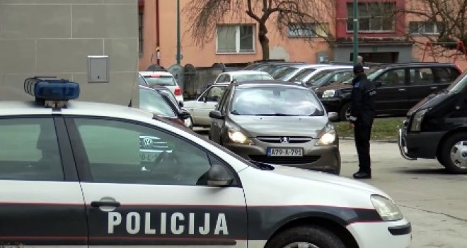 Detalji užasa u Vogošći: Tražio da mu vrati novac koji je 'uložio' u vezu, pa u bivšu ispucao nekoliko metaka