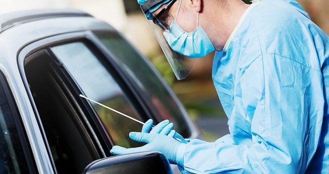 Na parkingu kod mosta Suade i Olge: Počinje sa radom punkt za drive-in testiranje na koronavirus