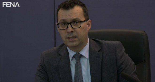 Džindić: Zaustaviti priču o mogućem prekidu snabdijevanja plinom!