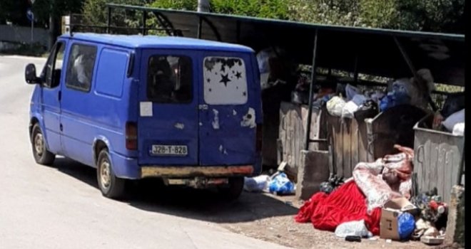 Ko je bacio 15 cijelih kurbana u kontejner?! KJKP Rad objavio uznemirujuće fotografije, kada se kombi zaustavio...  