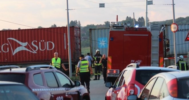 Teška nesreća u Hrvatskoj: Sudarila se dva teretna voza, povrijeđen mašinovođa