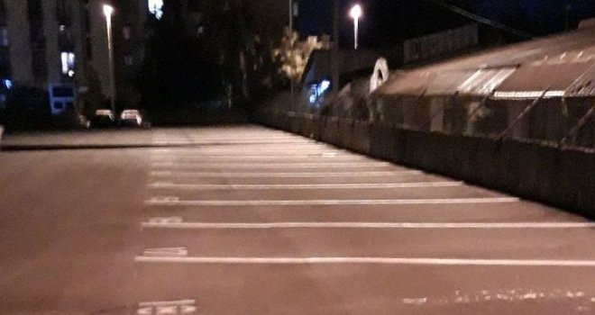 U sarajevskom naselju oslobođeno više od stotinu parking mjesta: KJKP 'Rad' u akciji pod okriljem noći