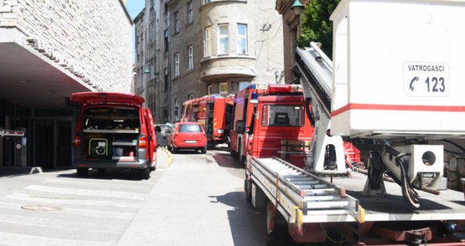 Poznat uzrok požara u centru Sarajeva: Vlasnica zapalila stan i skočila s trećeg sprata