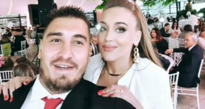 Zahiragić 'okinuo' selfie sa navjestom: Fotografija sa dragom prijateljicom za uspomenu sa gala vjenčanja