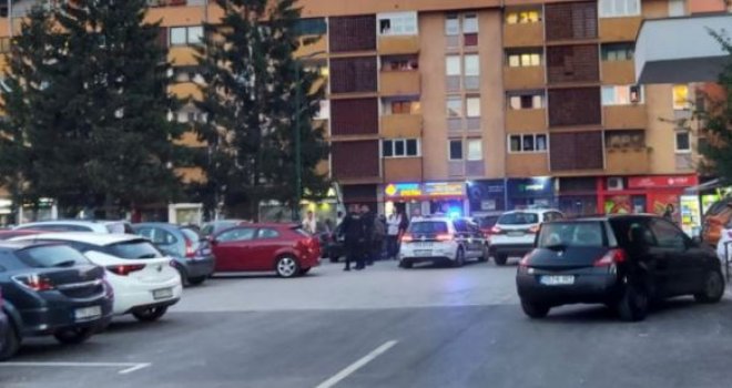 Saobraćajna nesreća u Sarajevu: Pješak udaren na Trgu heroja