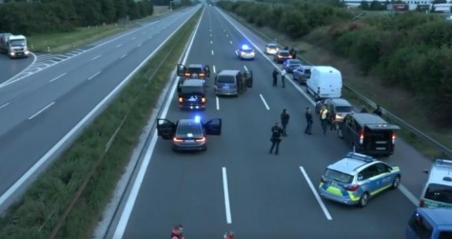 'Dobio poruku od Alaha pa napao putnike': Počelo suđenje Srbinu zbog incidenta u autobusu Dortmund-Beograd