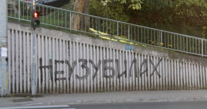 Novi grafiti osvanuli u Sarajevu: Znate li šta znači 'Neuzu billah'