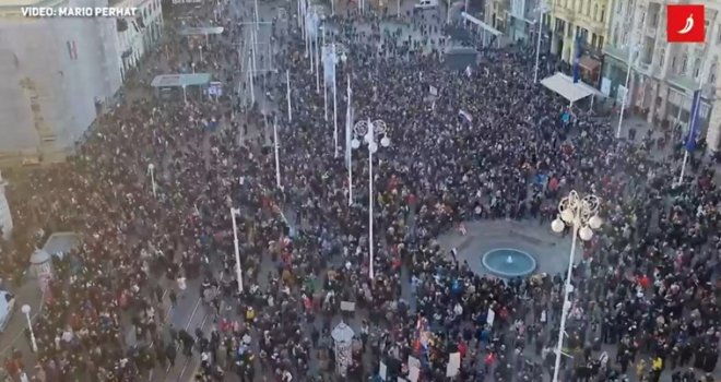 Kazne za ljekare koji podržavaju proteste protiv covid-potvrda, a doktorima koje je podmićivao Pfizer - sve oprošteno!