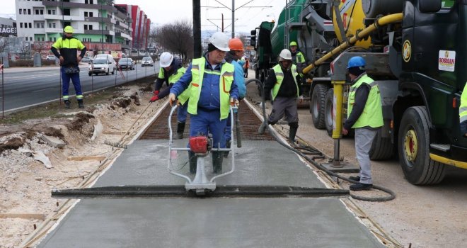 Rekonstrukcija tramvajske pruge u Sarajevu: Počelo betoniranje, slijedi postavljanje šina!