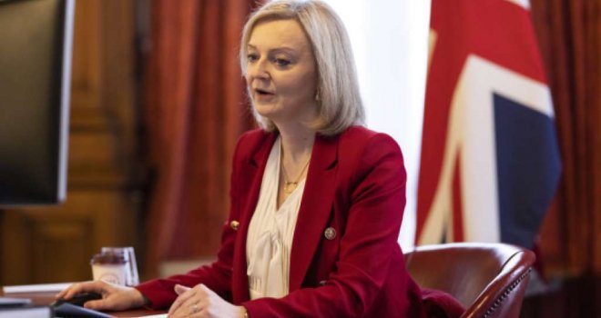 Izabrana Liz Truss će imati težak mandat! Mora se suočiti sa vanjsko političkim okolnostima koje joj ne idu u prilog