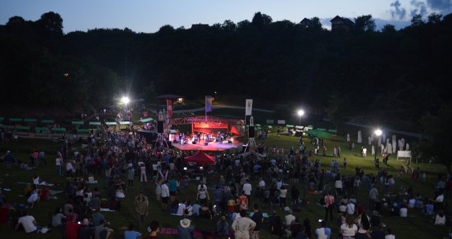 Regionalne muzičke zvijezde u Bosanskoj dolini piramida: Dolaze Goran Karan, Tijana Dapčević, Milica Todorović...