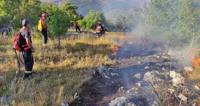 Opet gori u Konjicu i Čapljini, u Neumu situacija za sada stabilna