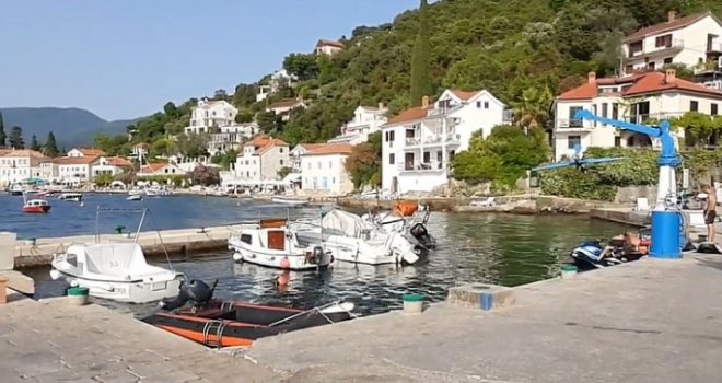 'Bio je krvav, dobro su ga udesili': Građani pretukli muškarca koji je slikao djecu na plaži