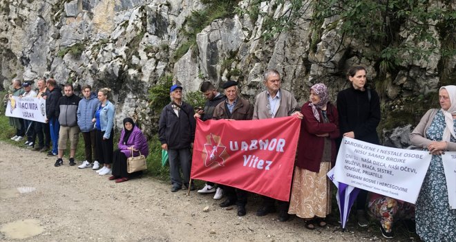 200 ruža za sjećanje na strijeljane logoraše na Korićanskim stijenama