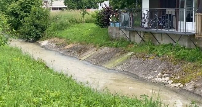 Tragedija u Hadžićima: Dječaku nije bilo spasa, ljekari se sat vremena borili za život mališana