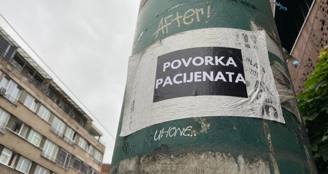 Brojne uvredljive poruke na ruti povorke